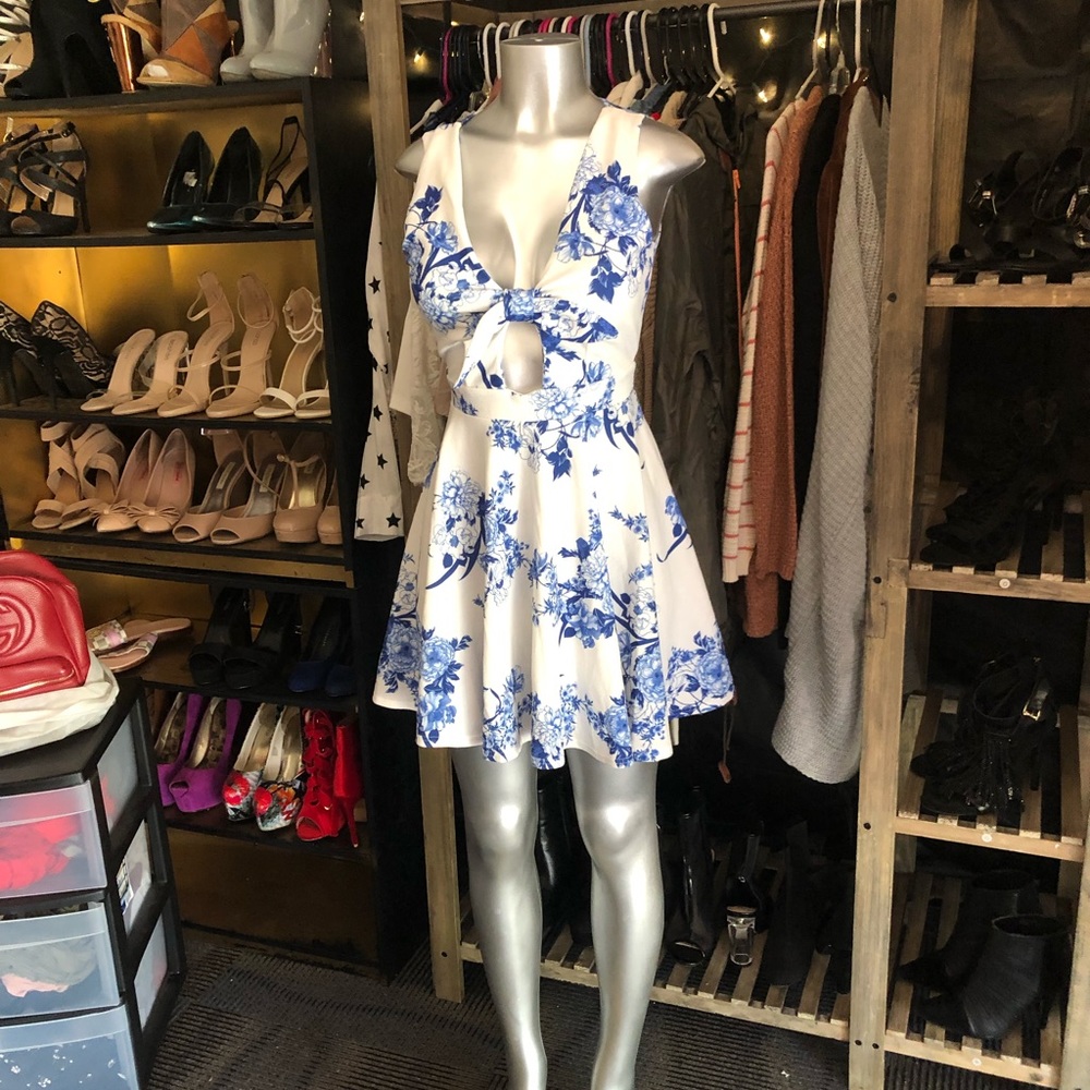 Bow detail skater dress